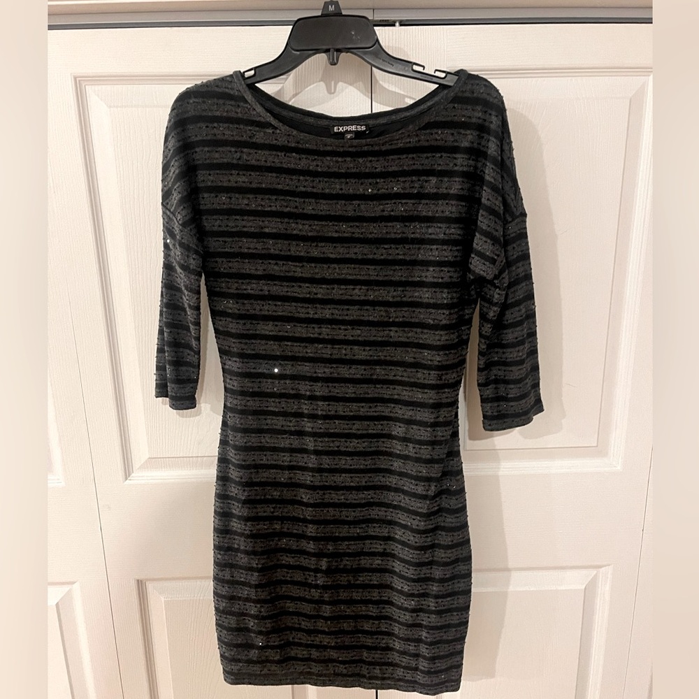 Express Holiday dress ✨